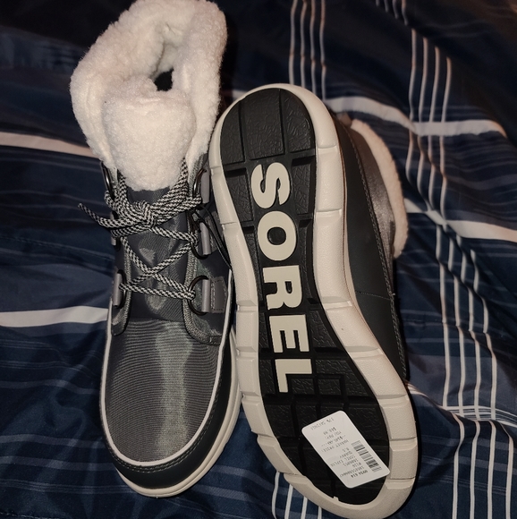 Sorel Boots - Picture 6 of 14